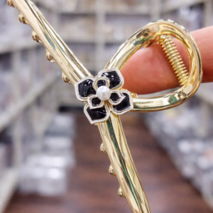 Fancy Metal Hair Clutcher