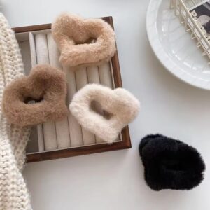 Fluffy Heart-Shaped Hair Claw Clips, Mini Plush hair claw in Pastel